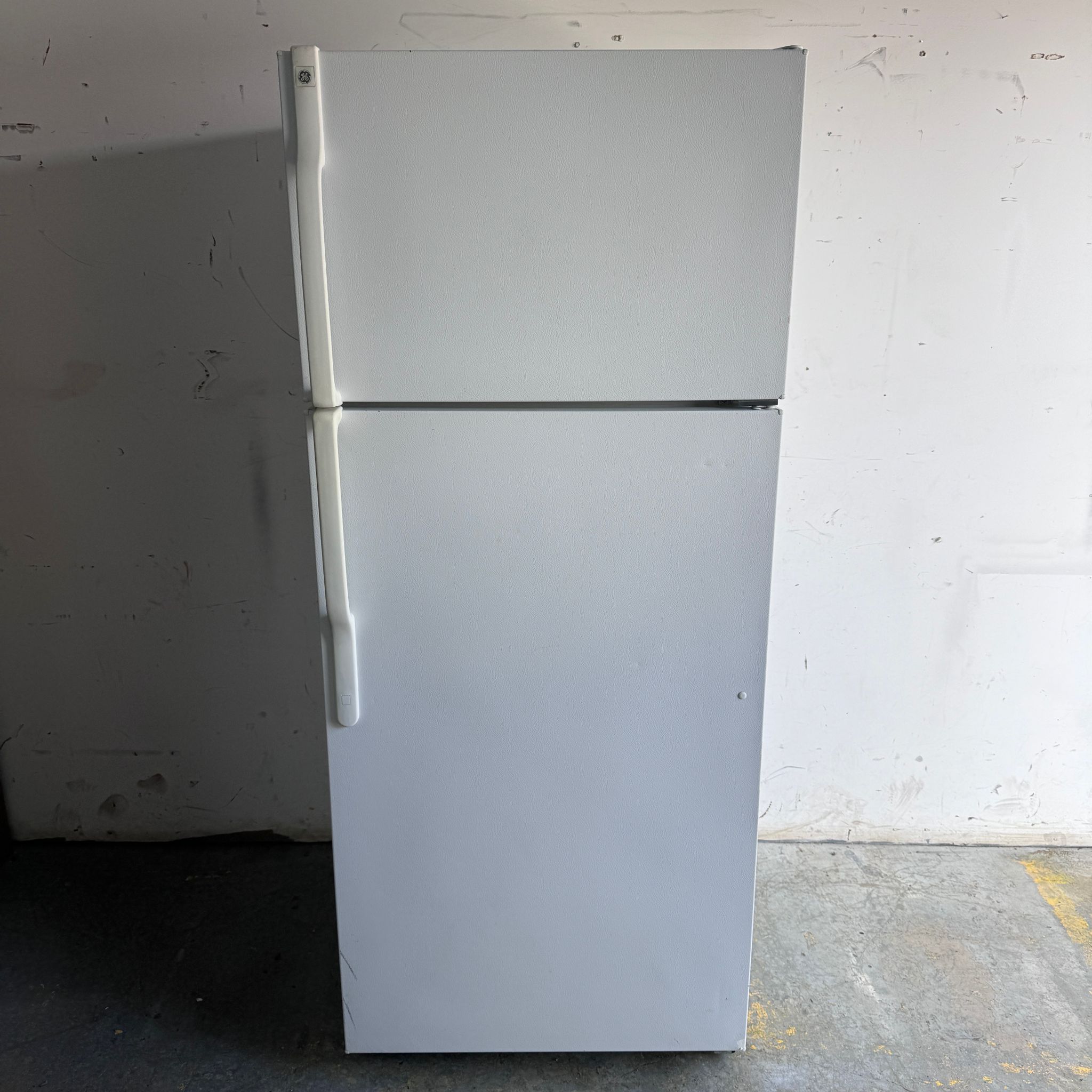 GE-Top-and-Bottom-Refrigerator GE-Top-and-Bottom-Refrigerator